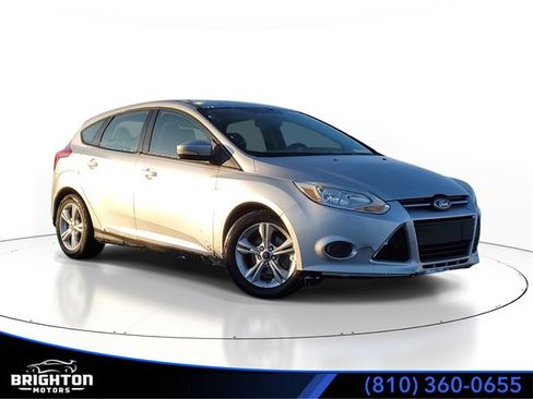 Used 2013 Ford Focus SE w/ SE Winter Pkg image 1