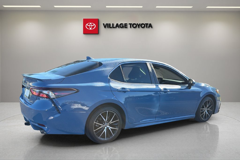 Certified 2023 Toyota Camry SE FWD image 5