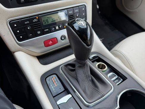Used 2012 Maserati GranTurismo Sport RWD image 38