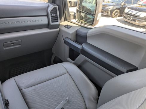 Used 2022 Ford F350 XL w/ Power Equipment Group image 17