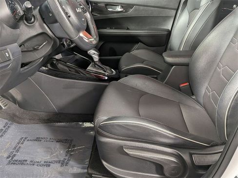 Used 2022 Kia Forte GT-Line w/ GT-Line Technology Package image 12