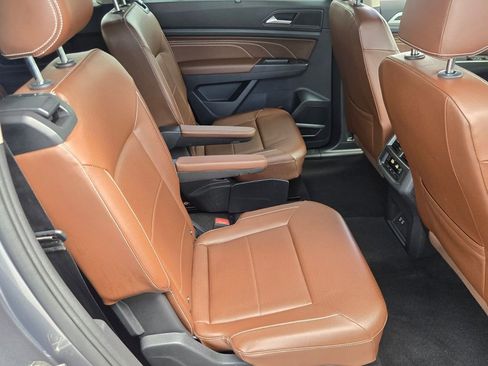 Certified 2022 Volkswagen Atlas SE FWD image 18