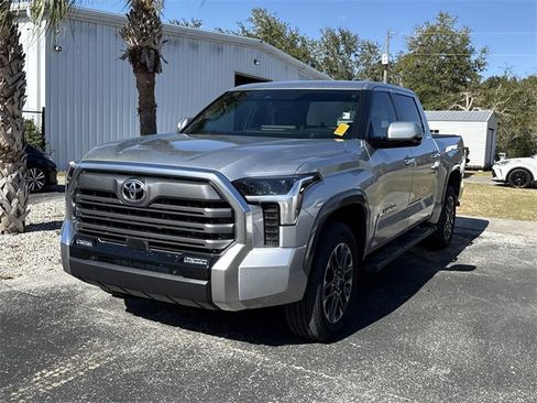 Used 2025 Toyota Tundra Limited image 2