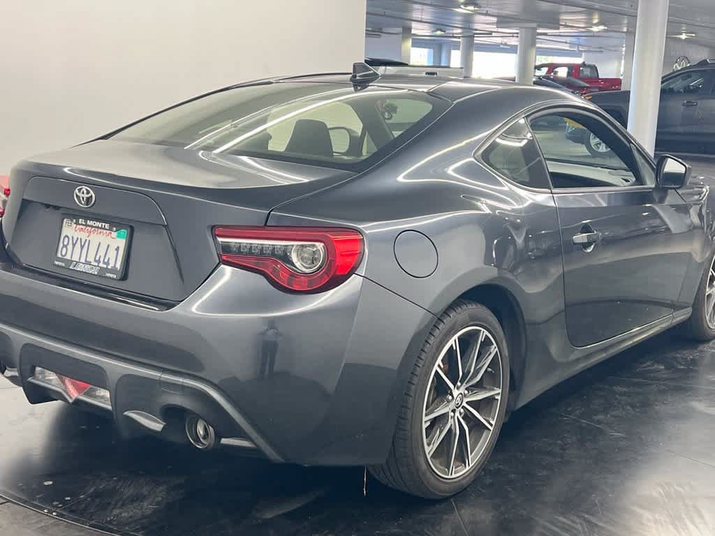 Used 2019 Toyota 86 RWD image 4