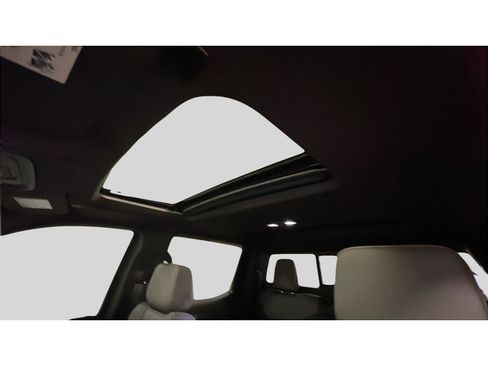 Certified 2024 Chevrolet Silverado 1500 ZR2 w/ Technology Package image 13