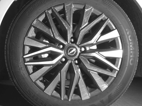 Used 2025 Nissan Altima 2.5 SV image 12