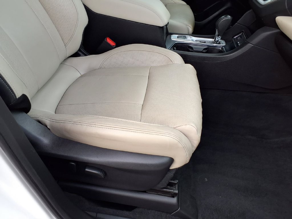 Used 2023 Subaru Ascent Limited w/ Technology Package AWD/4WD image 19
