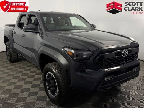 Used 2025 Toyota Tacoma TRD Off-Road image 1
