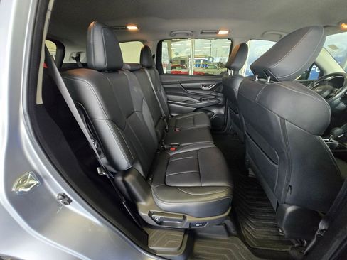 Used 2023 Subaru Ascent Limited image 22