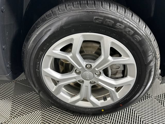 Certified 2024 Jeep Compass Latitude AWD/4WD image 34