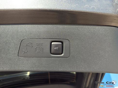 Used 2020 Lincoln Corsair Reserve w/ Equipment Group 201A image 10