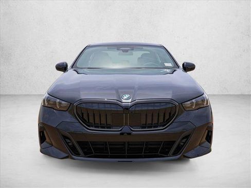 New 2027 BMW 550e xDrive AWD/4WD image 2