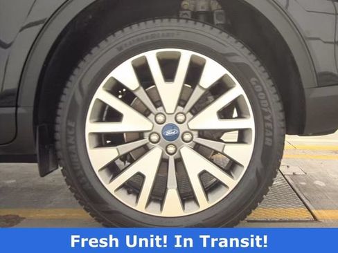 Used 2022 Ford Escape Titanium AWD/4WD image 6