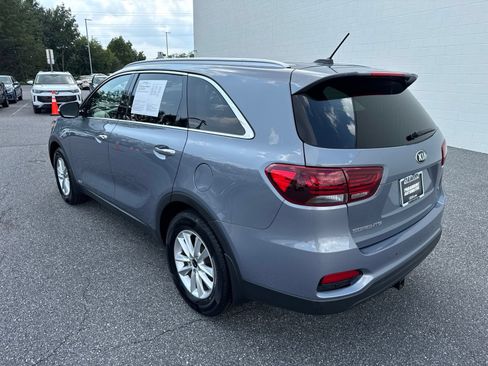 Used 2020 Kia Sorento LX w/ LX I4 Convenience Package AWD/4WD image 5