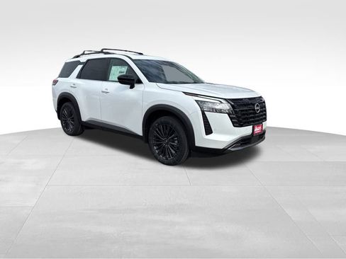 New 2026 Nissan Pathfinder SL w/ SL Premium Package image 7