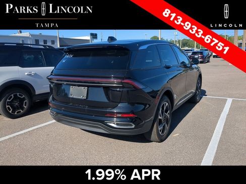 Certified 2025 Lincoln Nautilus Premier AWD/4WD image 9