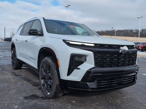 New 2026 Chevrolet Traverse RS w/ LPO, Floor Liner Package image 1