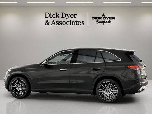 Used 2026 Mercedes-Benz GLC 300 image 21