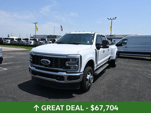 Used 2024 Ford F350 Lariat w/ Snow Plow Prep Package image 5