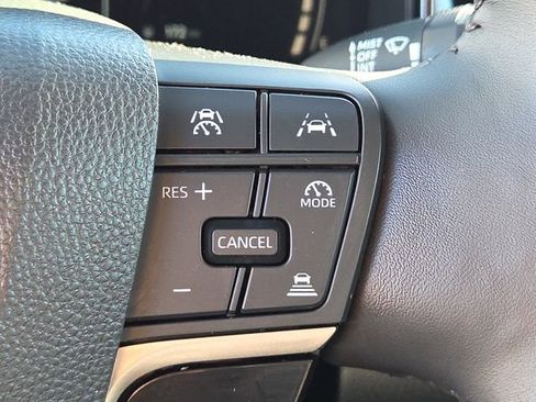 Used 2025 Toyota Camry LE image 28