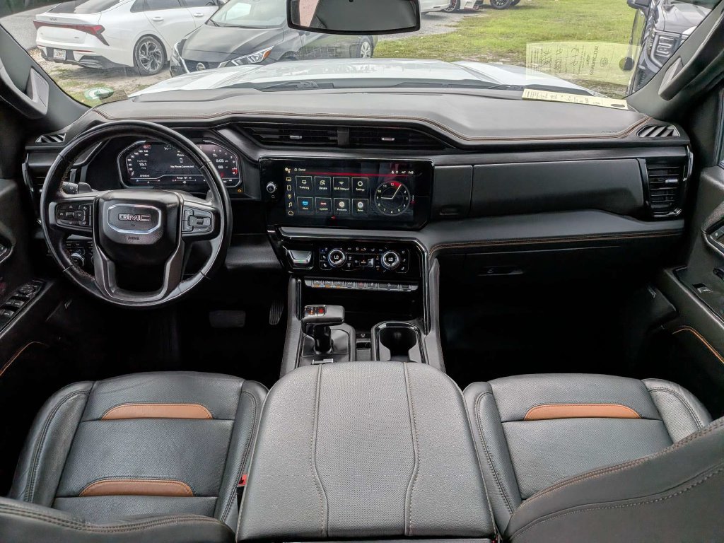 Used 2024 GMC Sierra 1500 AT4 w/ AT4 Premium Package AWD/4WD image 13