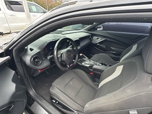 Used 2023 Chevrolet Camaro SS image 4