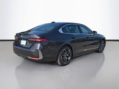 New 2026 BMW 530i w/ Convenience Package image 3