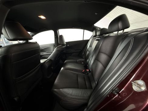 Used 2016 Honda Accord Sport image 23