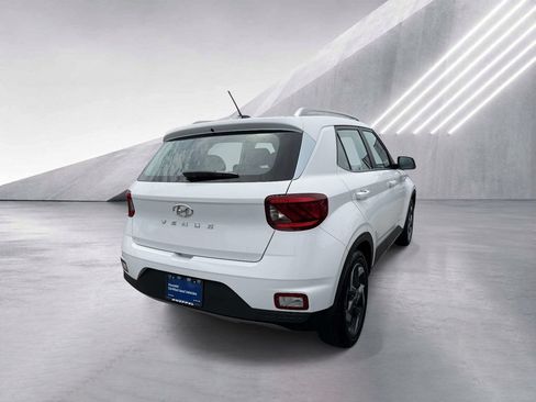 Certified 2023 Hyundai Venue SEL w/ Cargo Package FWD image 7