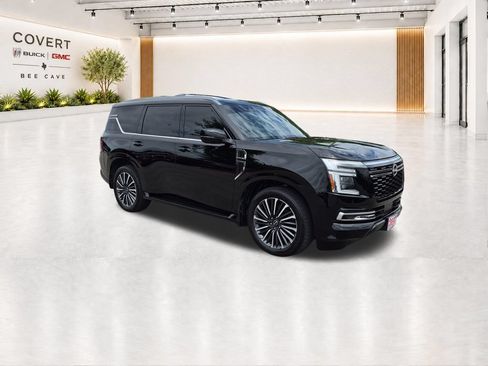 Used 2025 Nissan Armada Platinum Reserve AWD/4WD image 1