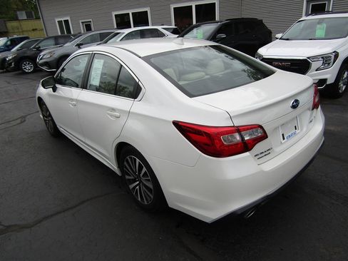 Used 2019 Subaru Legacy 2.5i Premium image 3