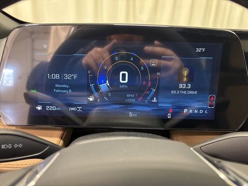 New 2026 Chevrolet Equinox ACTIV w/ Convenience Package III AWD/4WD image 28