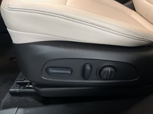 Used 2023 Buick Encore GX Select FWD image 20