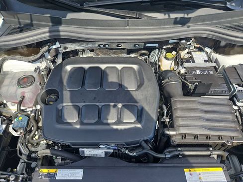 Certified 2026 Volkswagen Tiguan SE R-Line AWD/4WD image 26