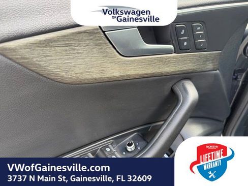 Used 2019 Audi A4 2.0T Premium w/ Convenience Package image 17