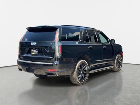 Used 2024 Cadillac Escalade Sport w/ LPO, ONYX Package AWD/4WD image 3
