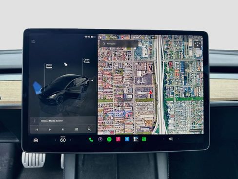 Used 2022 Tesla Model 3 Performance AWD/4WD image 9