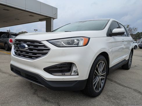 Used 2021 Ford Edge Titanium image 8
