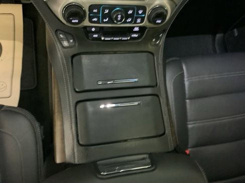 Used 2018 GMC Yukon Denali w/ Denali Ultimate Package image 18