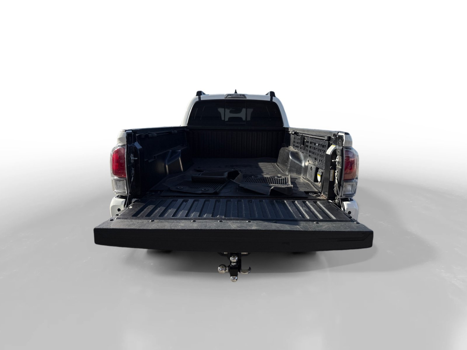 Used 2023 Toyota Tacoma TRD Off-Road w/ TRD Premium Off Road Package AWD/4WD image 17