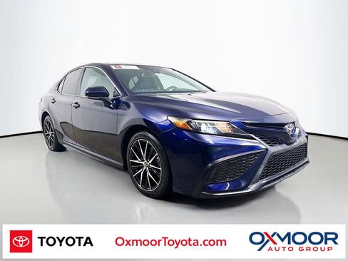 Certified 2022 Toyota Camry SE w/ Convenience Package FWD image 1