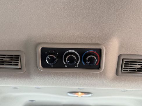 Used 2014 Chevrolet Express 2500 LT w/ LT Preferred Equipment Group RWD image 23