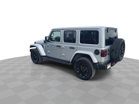 Used 2022 Jeep Wrangler Unlimited Sahara w/ Cold Weather Group image 6