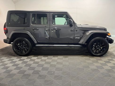 Used 2023 Jeep Wrangler Unlimited Sahara AWD/4WD image 4