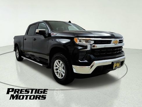 Used 2024 Chevrolet Silverado 1500 LT w/ Z71 Off-Road Package AWD/4WD image 1