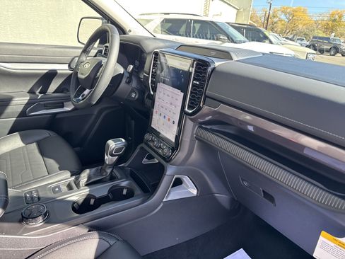 New 2025 Ford Ranger Lariat w/ FX4 Off-Road Package image 16