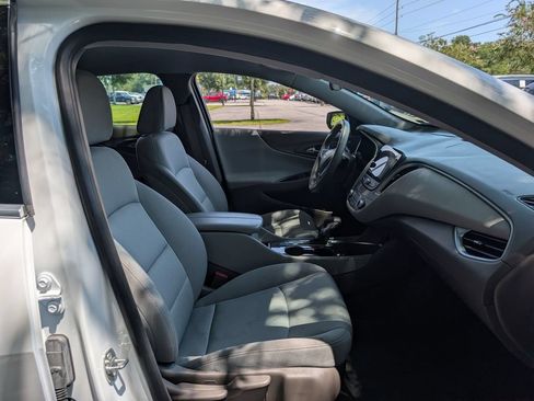 Used 2025 Chevrolet Malibu LT FWD image 28