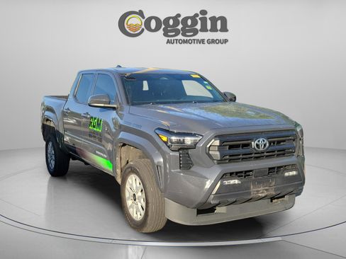 Used 2024 Toyota Tacoma SR5 image 5