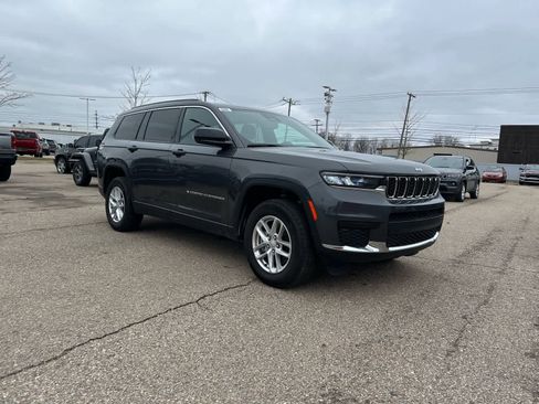 Certified 2024 Jeep Grand Cherokee L Laredo image 12