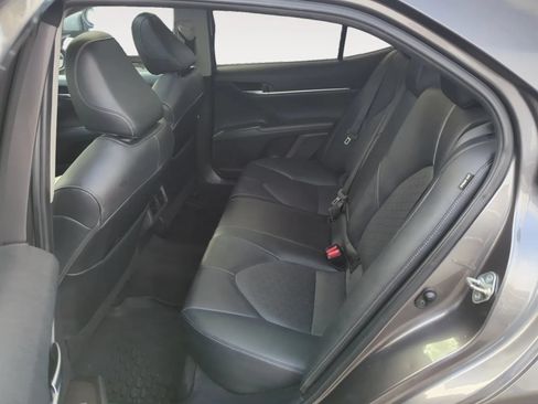 Used 2021 Toyota Camry XSE FWD image 14